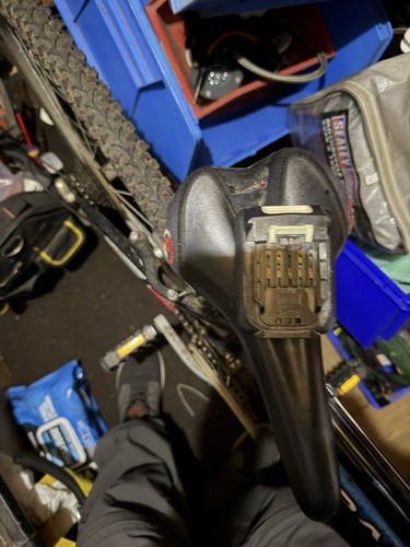 Genuine makita 12v battery - 12v,